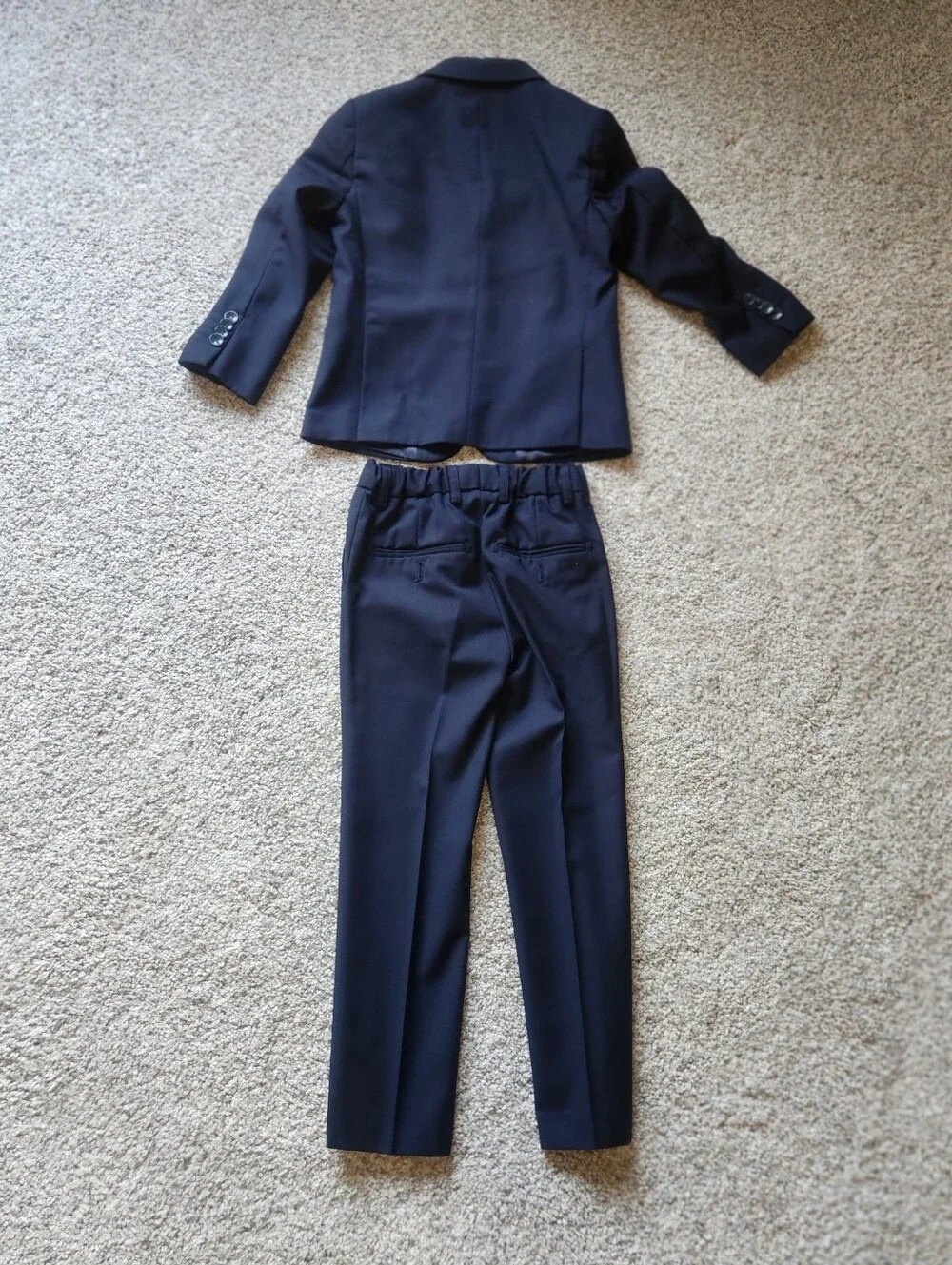 Joey Couture Boy's size 5 navy blue suit